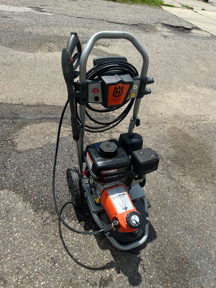 Husqvarna 3200 PSI Gas Powered Pressure Washer