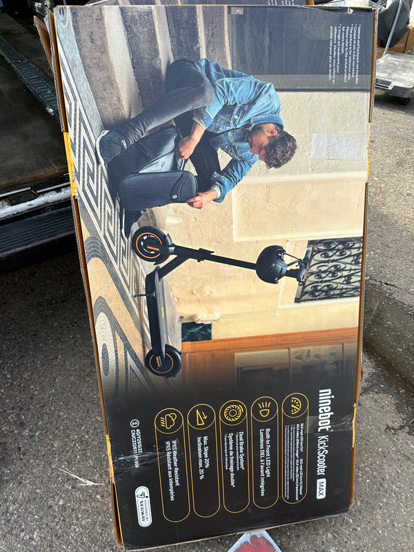 Segway - G30Max Electric Kick Scooter Foldable Electric Scooter w/40.4 Max Operating Range & 18.6 mph Max Speed - Black