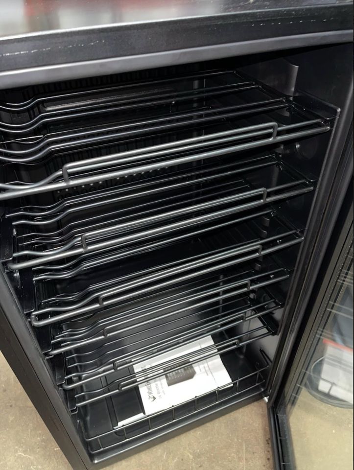 Wine Enthusiast VinoView 36-Bottle Black Stainless Steel WINE COOLER