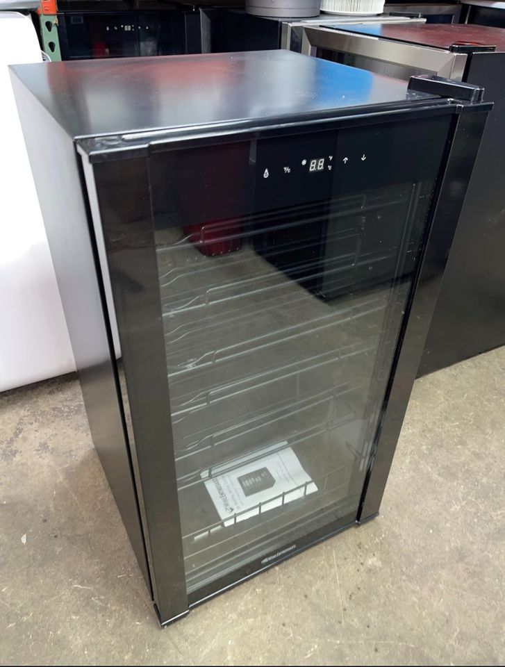 Wine Enthusiast VinoView 36-Bottle Black Stainless Steel WINE COOLER